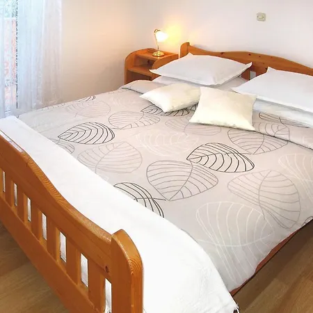 Haus Ljerka 210s Jelsa (Hvar)
