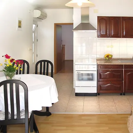 Haus Ljerka 210s *