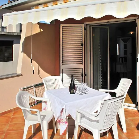 Haus Ljerka 210s * Jelsa (Hvar)